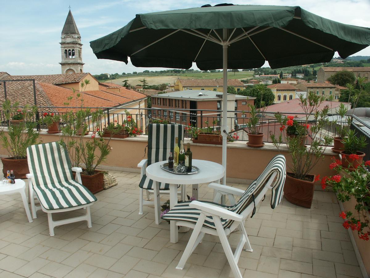Albergo Livorno 카쉬아나테르메 외부 사진