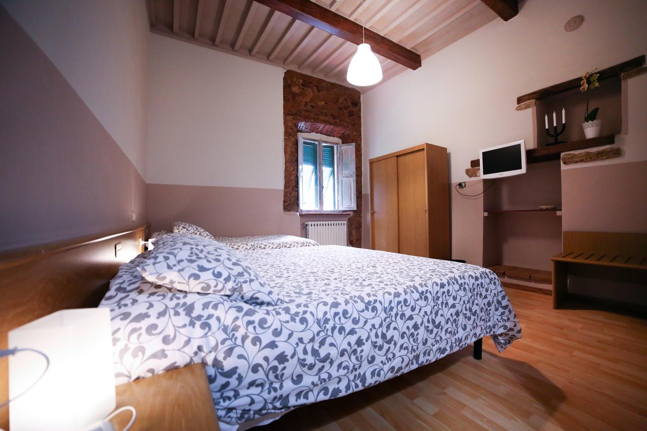 Albergo Livorno 카쉬아나테르메 외부 사진