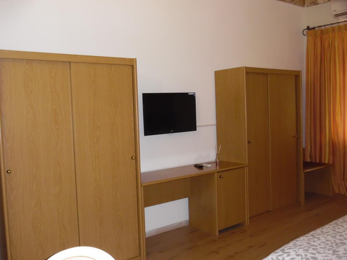 Albergo Livorno 카쉬아나테르메 외부 사진