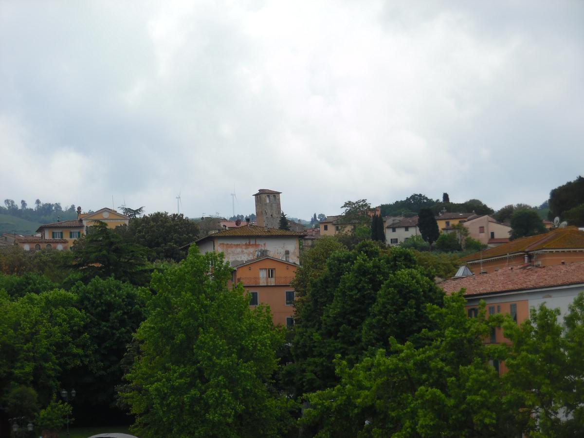Albergo Livorno 카쉬아나테르메 외부 사진